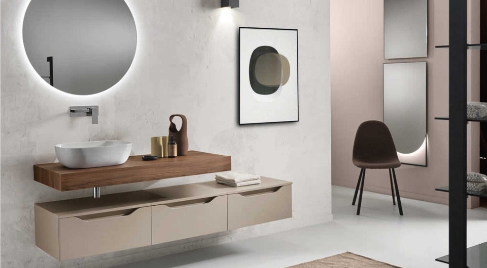 Bagno piccolo con cabina doccia